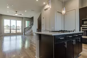 101 Decker Ct, Irving, TX 75062 - Photo 11