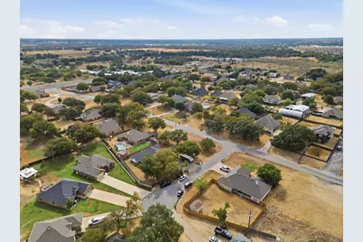 3901 Del Rio Court, Granbury, TX 76049 - Photo 25