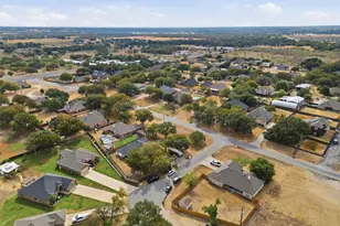 3901 Del Rio Ct, Granbury, TX 76049 - Photo 25