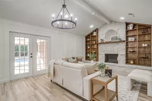 2421 Meadow Vw, Bedford, TX 76021 - Photo 9