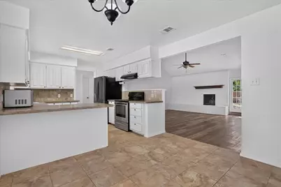 1016 Westminster Lane, Mansfield, TX 76063 - Photo 11