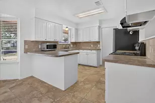 1016 Westminster Ln, Mansfield, TX 76063 - Photo 9