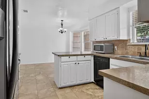 1016 Westminster Ln, Mansfield, TX 76063 - Photo 7
