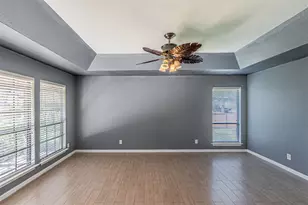 8801 Sylvan Ct, Fort Worth, TX 76120 - Photo 7