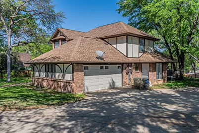 8801 Sylvan Court, Fort Worth, TX 76120 - Photo 3