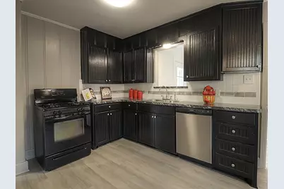 1705 N Riverside Drive #B, Fort Worth, TX 76111 - Photo 11