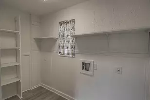 1705 N Riverside Dr, Fort Worth, TX 76111 - Photo 15