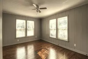 1705 N Riverside Dr, Fort Worth, TX 76111 - Photo 17