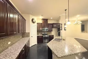 6722 DeLeon St, Irving, TX 75039 - Photo 9