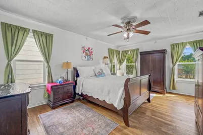 4309 Lovell, Fort Worth, TX 76107 - Photo 5