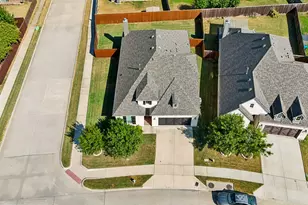 9801 Trail Map Dr, Fort Worth, TX 76036 - Photo 3