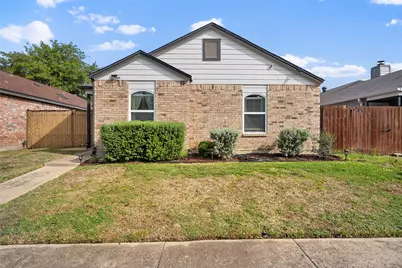 2313 Markland Street, Irving, TX 75060 - Photo 3