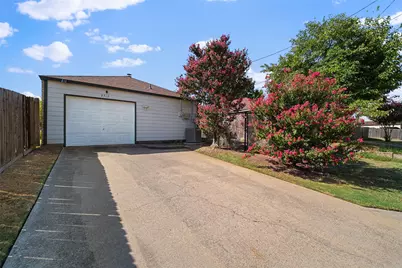 2313 Markland Street, Irving, TX 75060 - Photo 23