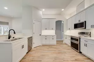 804 Vaquero St, White Settlement, TX 76108 - Photo 13