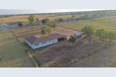 203 Farrar Road, Waxahachie, TX 75165 - Photo 7