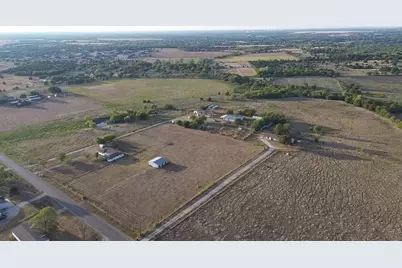 203 Farrar Road, Waxahachie, TX 75165 - Photo 3