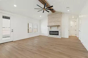 2485 Cotton Dale Rd, Springtown, TX 76082 - Photo 7