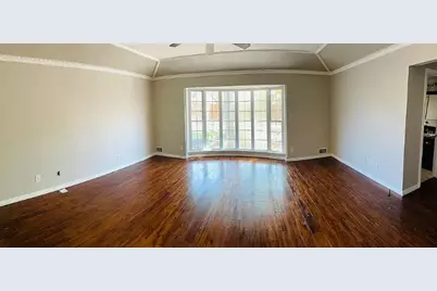 9406 Hunters Creek Drive, Dallas, TX 75243 - Photo 5