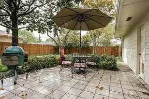 9406 Hunters Creek Dr, Dallas, TX 75243 - Photo 35