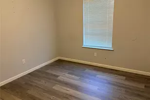 1025 Fox River Ln, Fort Worth, TX 76120 - Photo 13