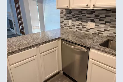 1025 Fox River Lane, Fort Worth, TX 76120 - Photo 7