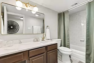 9801 Royal Ln, Dallas, TX 75231 - Photo 25