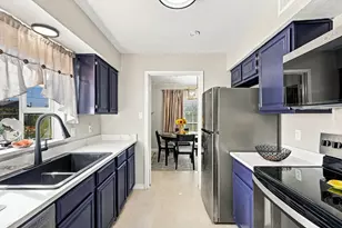 9801 Royal Ln, Dallas, TX 75231 - Photo 19