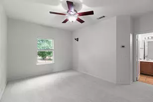 565 Legends Dr, Lewisville, TX 75057 - Photo 21