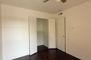 536 Valley Park Dr, Garland, TX 75043 - Photo 17