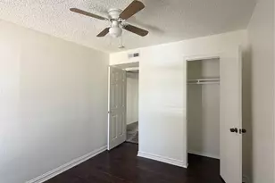 536 Valley Park Dr, Garland, TX 75043 - Photo 13