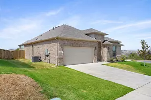 2908 Edgerton Rd, Fort Worth, TX 76179 - Photo 3