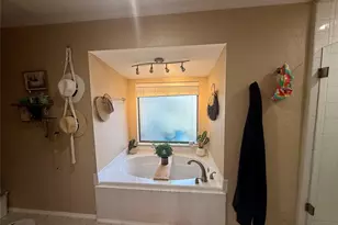 3708 Bishop Hill Dr, Carrollton, TX 75007 - Photo 27