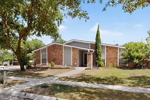 1901 Paxton Dr, Carrollton, TX 75007 - Photo 1