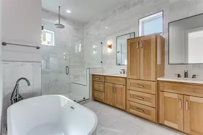 250 E Dallas Street #114, Grapevine, TX 76051 - Photo 17