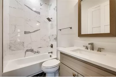 250 E Dallas Street #124, Grapevine, TX 76051 - Photo 17