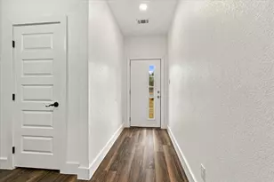 3023 Brazos River Dr, Granbury, TX 76048 - Photo 3