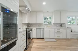 2013 Huntington Ln, Fort Worth, TX 76110 - Photo 11