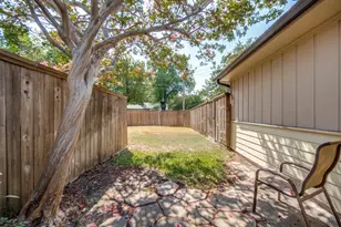10408 Vistadale Dr, Dallas, TX 75238 - Photo 25
