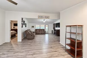 105 E Laura Ave, Quinlan, TX 75474 - Photo 19