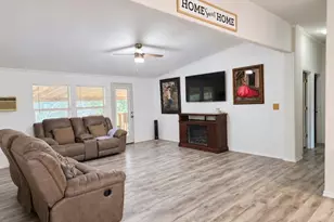 105 E Laura Ave, Quinlan, TX 75474 - Photo 17