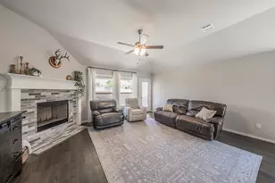 1821 Abelia Ln, Weatherford, TX 76086 - Photo 15