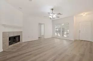 2104 Leslie St, Denton, TX 76205 - Photo 3