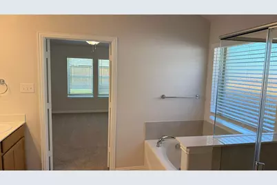 820 Jacquelyn Dr, Little Elm, TX 75068 - Photo 15