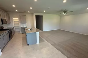 820 Jacquelyn Dr, Little Elm, TX 75068 - Photo 9