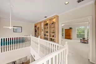 7626 Lakecrest Cir, Irving, TX 75063 - Photo 17