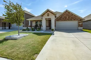 214 Luna Ln, Lake Dallas, TX 75065 - Photo 1