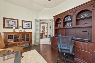3909 Stoneshire Ct, Fort Worth, TX 76179 - Photo 5