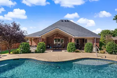3909 Stoneshire Court, Fort Worth, TX 76179 - Photo 9