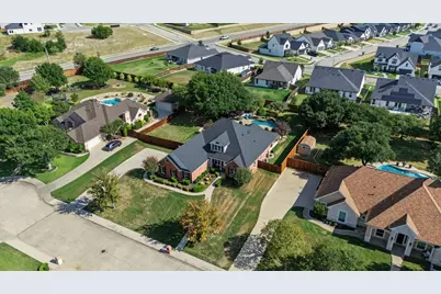 3909 Stoneshire Court, Fort Worth, TX 76179 - Photo 21
