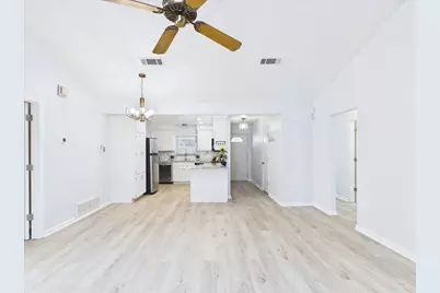 1112 Fox River Lane, Fort Worth, TX 76120 - Photo 11